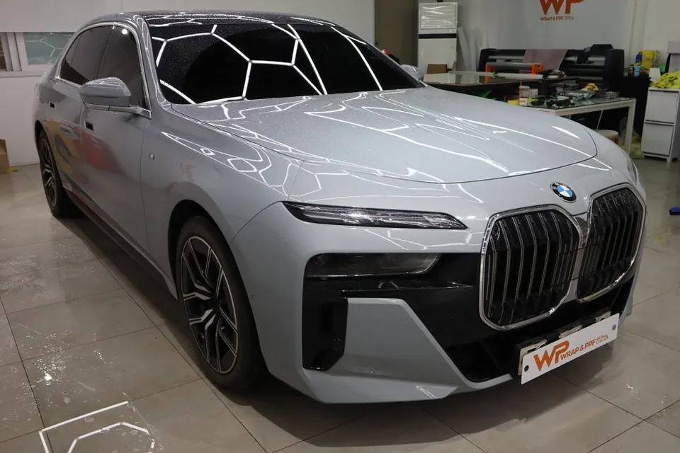 BMW 7 Series ppf - BMW 7 Series PPF Review: Stunning Two-Tone Wrap Results photo 3