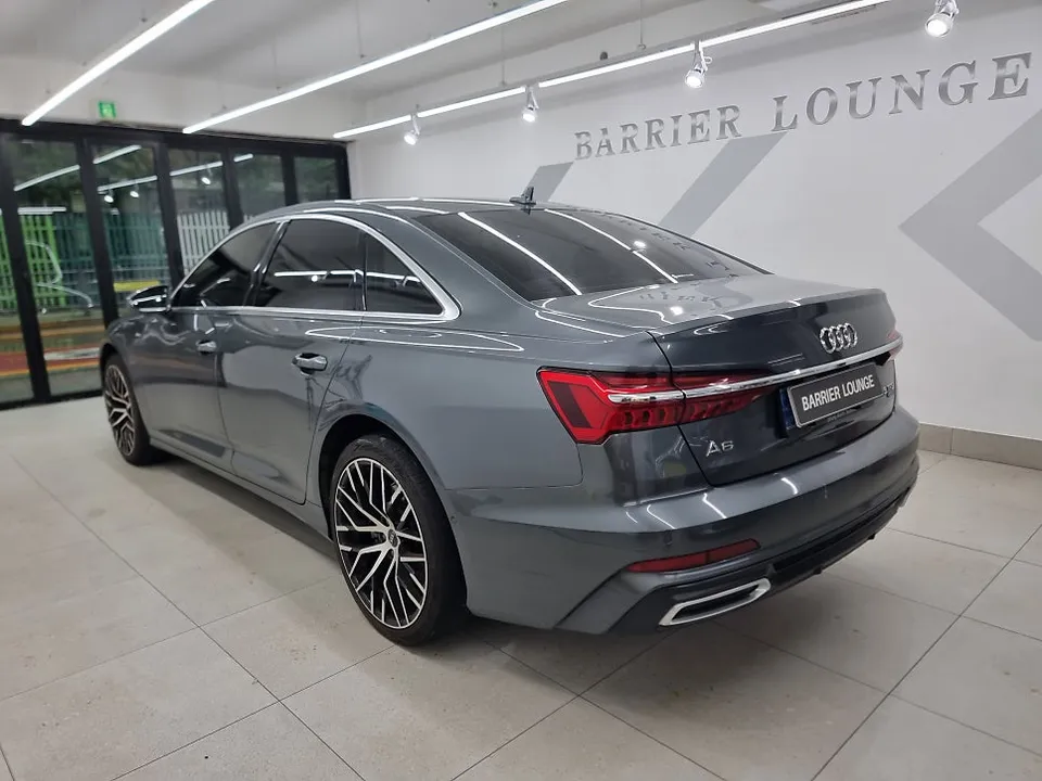 Audi A6 vinyl wrap - Audi A6 Vinyl Wrap Review: Matte Black Transformation & Cost photo 3