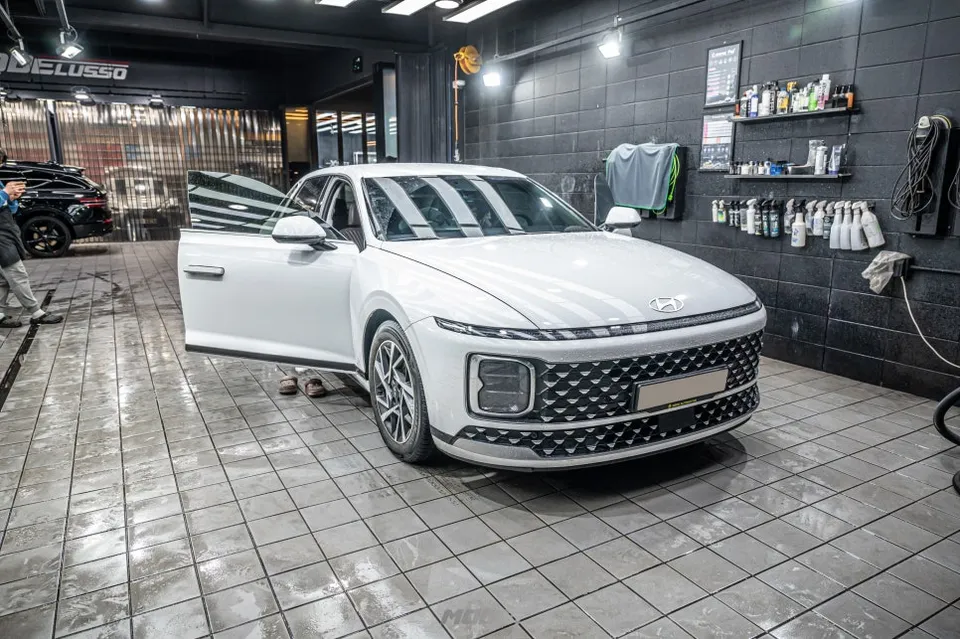 Hyundai Azeraのガラスコーティング事例｜費用目安と仕上がり 写真
