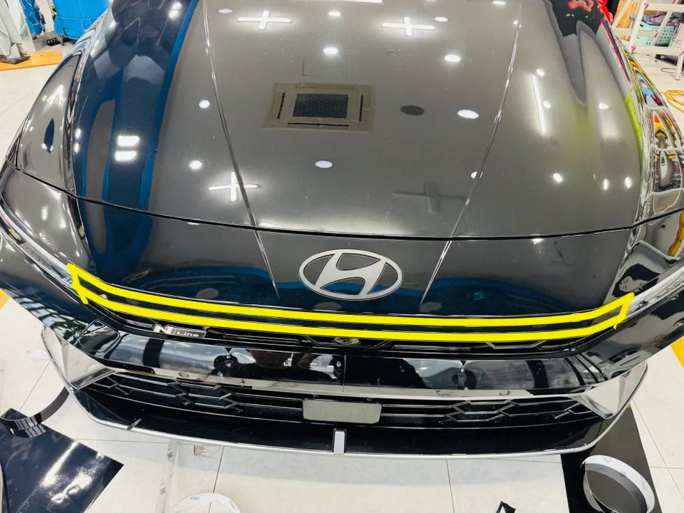 Hyundai Elantra Nのカーラッピング事例|費用目安・仕上がり 施工写真 2-2