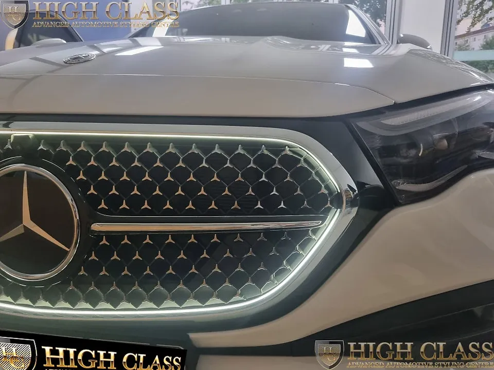 Mercedes-Benz E-Class W214 ambient lighting - Mercedes-Benz E-Class W214 Ambient Lighting Review photo 3
