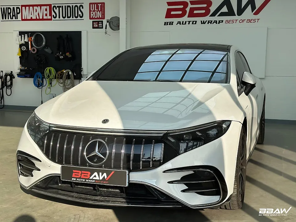 Mercedes-Benz EQSのカーラッピング事例|費用目安・仕上がり 施工写真 2-1