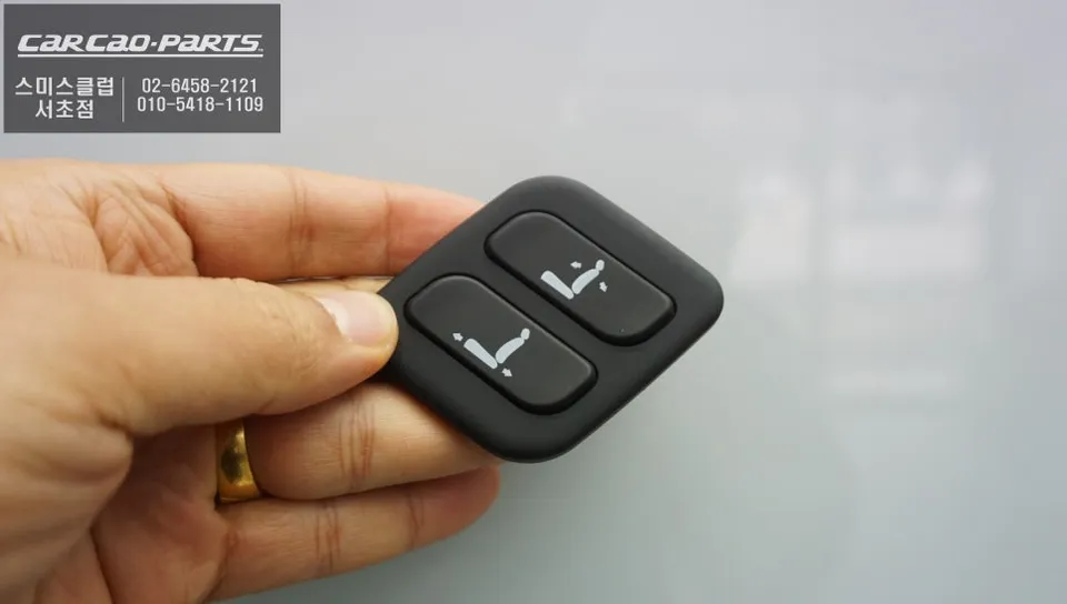 Volvo XC90 oem options - Volvo XC90 Wireless Walk-In Switch Review — Convenience Upgrade photo 3