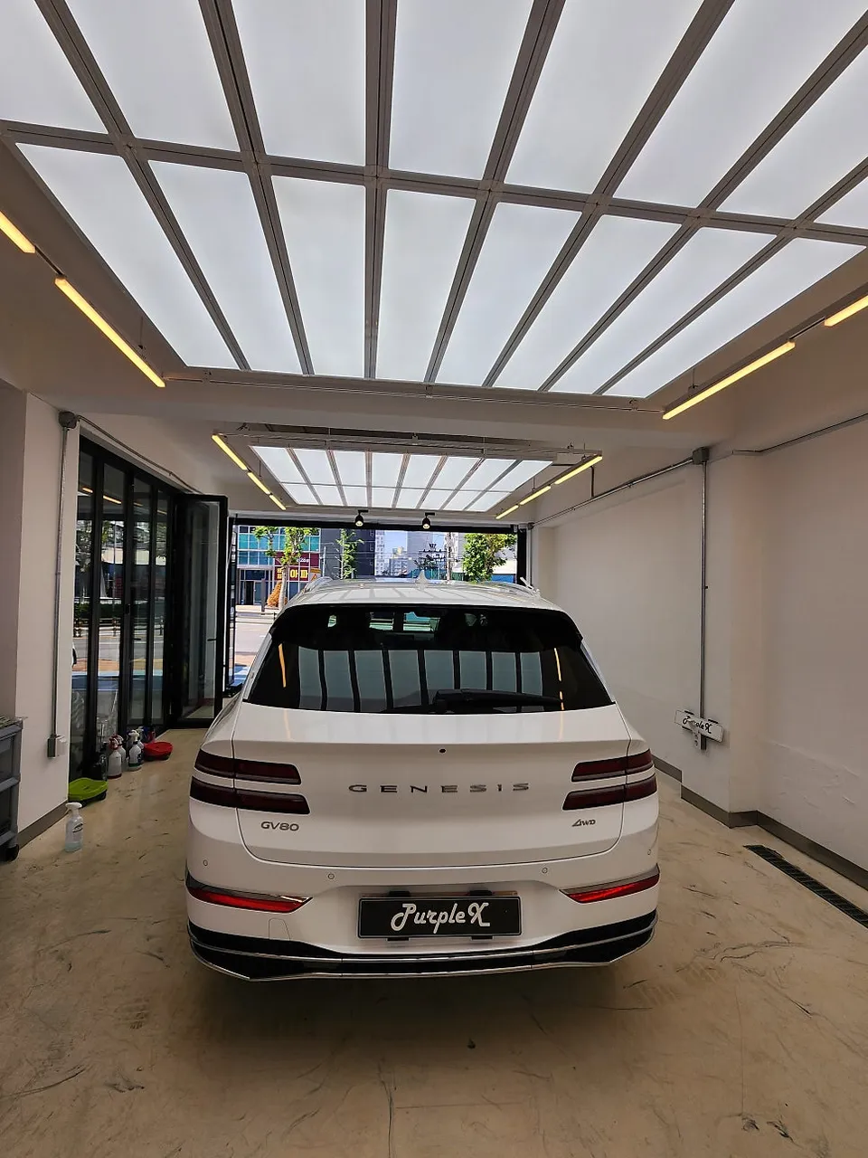 Genesis GV80 PPF施工事例|無光フィルムで個性を演出 施工写真 2-1
