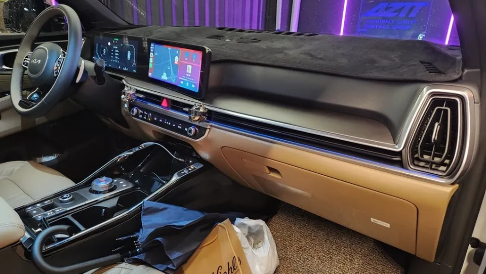 Kia Sorento MQ4 ambient lighting - Kia Sorento MQ4 Ambient Lighting Review: Cost & Results photo 3