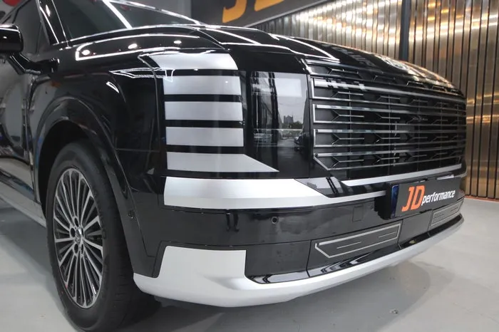 Hyundai Palisadeのカーラッピング事例｜費用目安・仕上がり 施工写真 2-2
