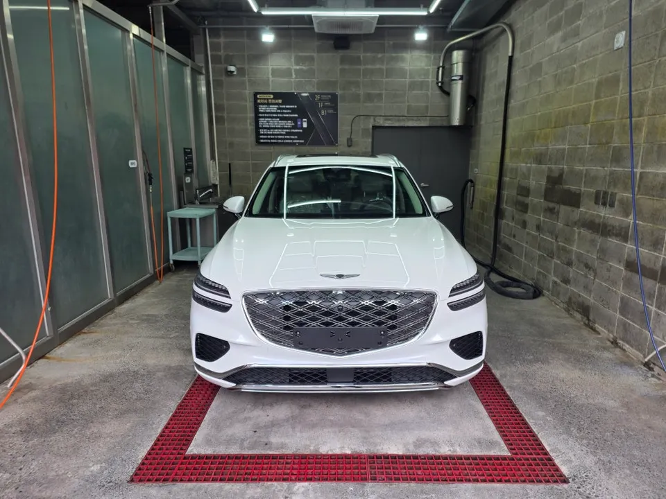 Genesis GV70 PPF施工事例｜費用目安と仕上がり 施工写真 3-1