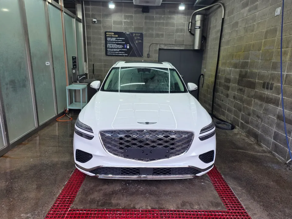 Genesis GV70 PPF施工事例｜費用目安と仕上がり 施工写真 1-3