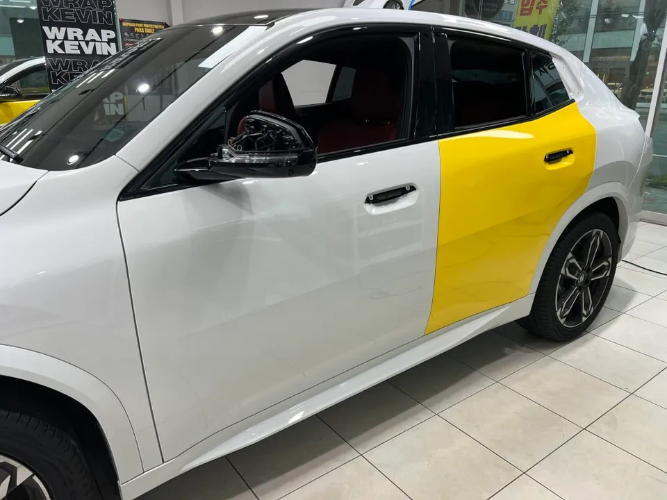 BMW X2のカーラッピング事例|費用目安・仕上がり 施工写真 1-2
