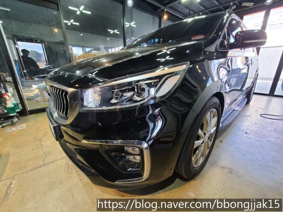 Kia Carnival 4th Gen body kit - Kia Carnival 4th Gen Body Kit Review - Cost & Results photo 3