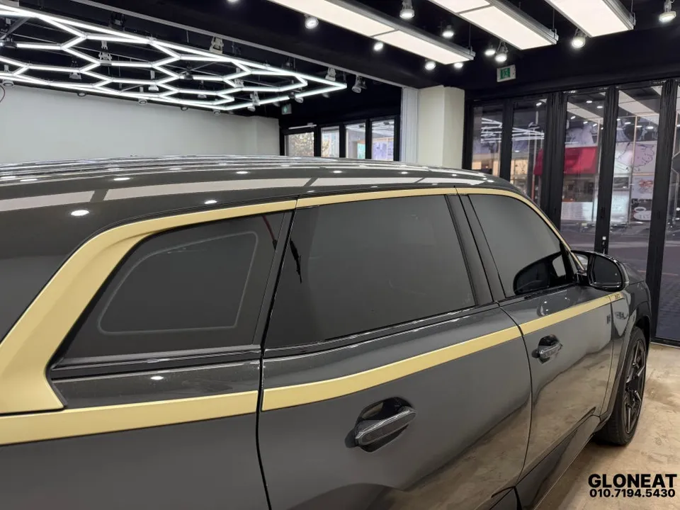 BMW XM window tinting - BMW XM Window Tinting Review: Enhanced Style & Comfort photo 3