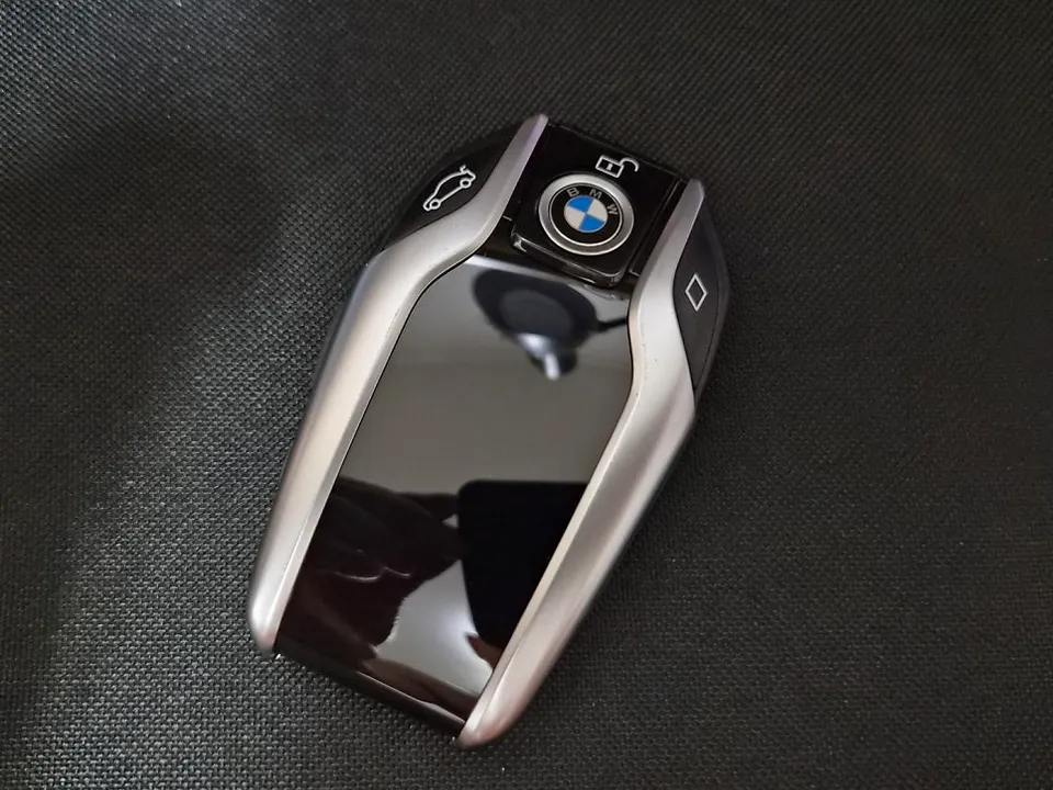 BMW 5 Series G30 oem options - BMW 5 Series G30 OEM Options Review: Cost & Results photo 4