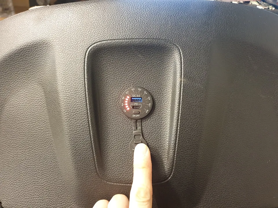 SsangYong Korando C ambient lighting - SsangYong Korando C Ambient Lighting Review — Under $40 photo 4
