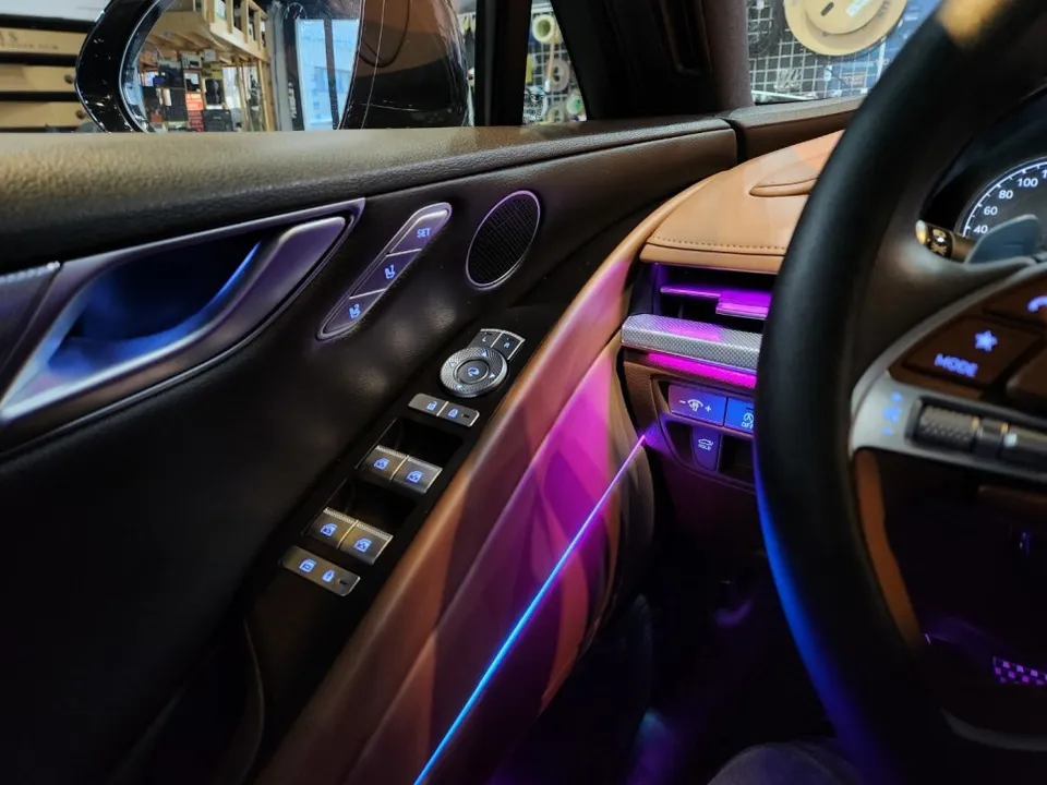 Genesis G80 RG3 ambient lighting - Genesis G80 Ambient Lighting Review - Enhanced Mood Lighting photo 5