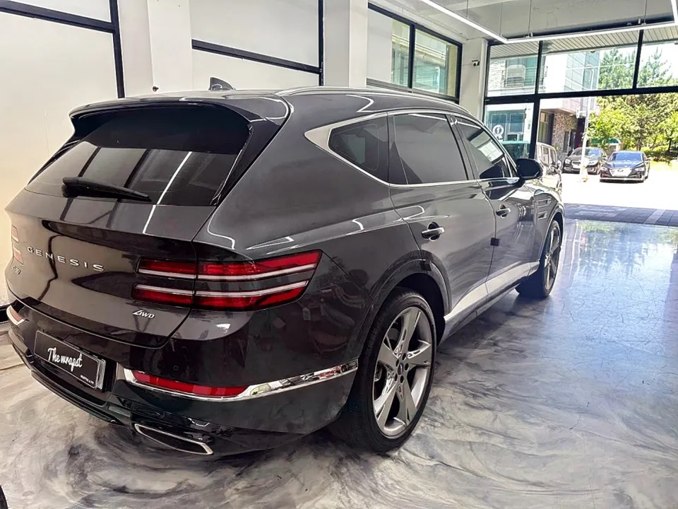Genesis GV80 vinyl wrap - Genesis GV80 Vinyl Wrap Review: Satin White Color Change photo 3