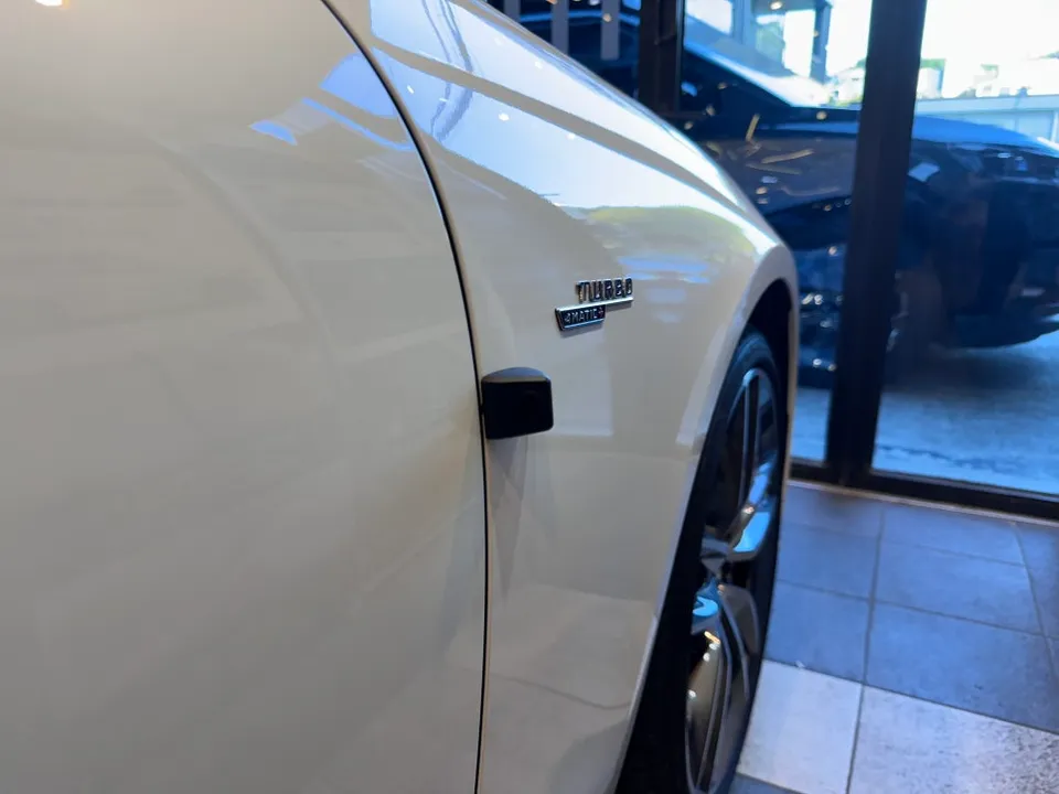 Mercedes-Benz E-Class W213 dash cam - Mercedes-Benz E-Class W213 Dash Cam Installation Review photo 4