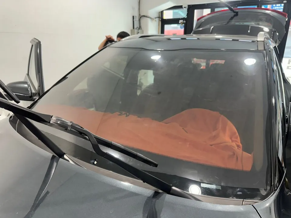 Kia Seltosのカーフィルム施工事例 施工写真 2-2