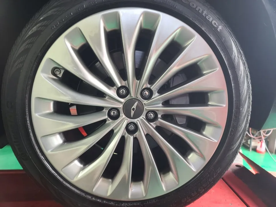 Genesis EQ900 wheel repair - Genesis EQ900 Wheel Repair Review — Curb Rash Fixed photo 7