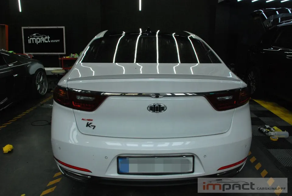 Kia K7のカーラッピング事例|費用目安と仕上がり 施工写真 3-3