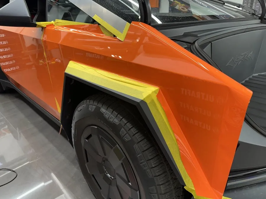 Tesla Cybertruckのカーラッピング事例｜費用目安・仕上がり 施工写真 3-2