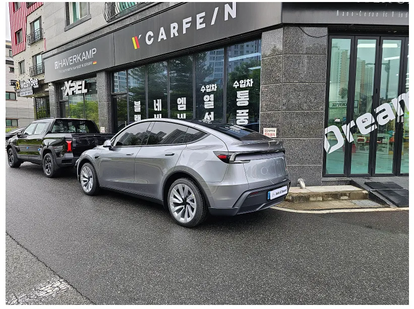 Tesla Model Yのカーフィルム施工事例｜費用目安・仕上がり 施工写真 3-1