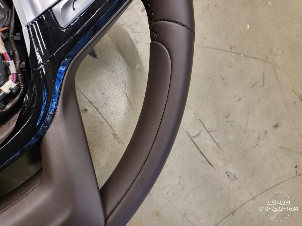 BMW 7 Series steering wheel - BMW 7 Series Steering Wheel Customization Review photo 4