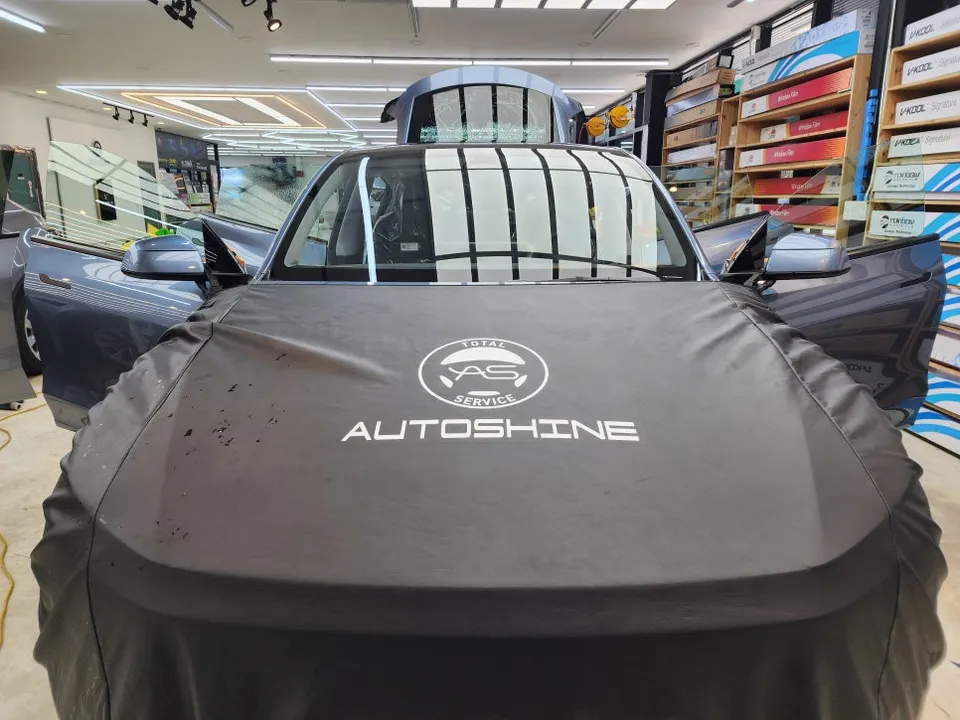 Tesla Model Y new car package installation result