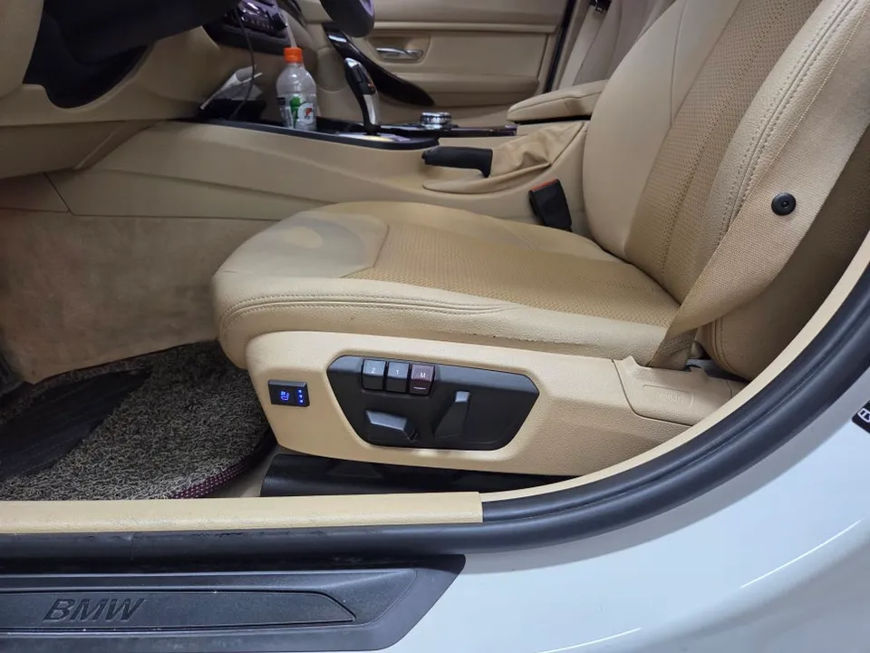 BMW 3 Series F30 seat ventilation - BMW F30 328i Seat Ventilation & Heating Review - Beat the Heat photo 4