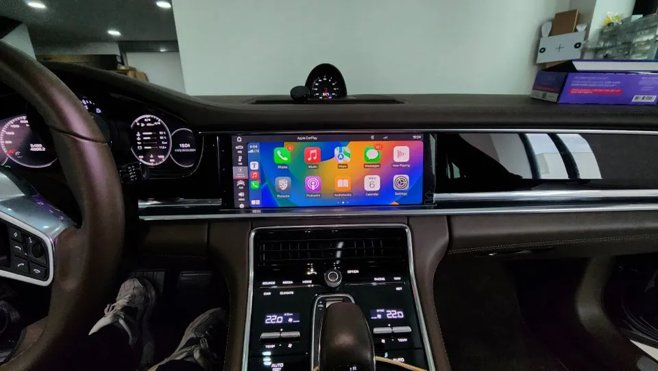 Porsche Panamera 971 android head unit - Porsche Panamera 971 CarPlay Upgrade Review photo 3