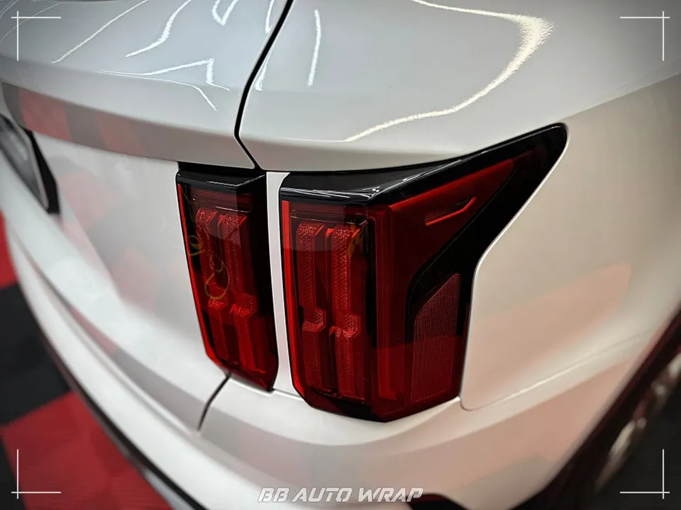 Kia Sorento MQ4 PPF施工事例|テールのトーンダウン 施工写真 2-2