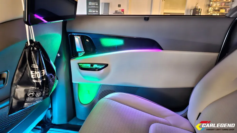Kia Carnival KA4 ambient lighting - Kia Carnival KA4 Ambient Lighting Review — Enhanced Interior Mood photo 4