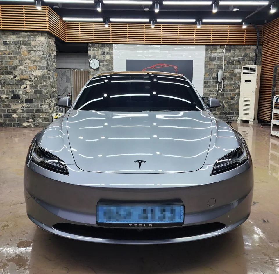 Tesla Model 3のPPF施工事例 施工写真 4-2