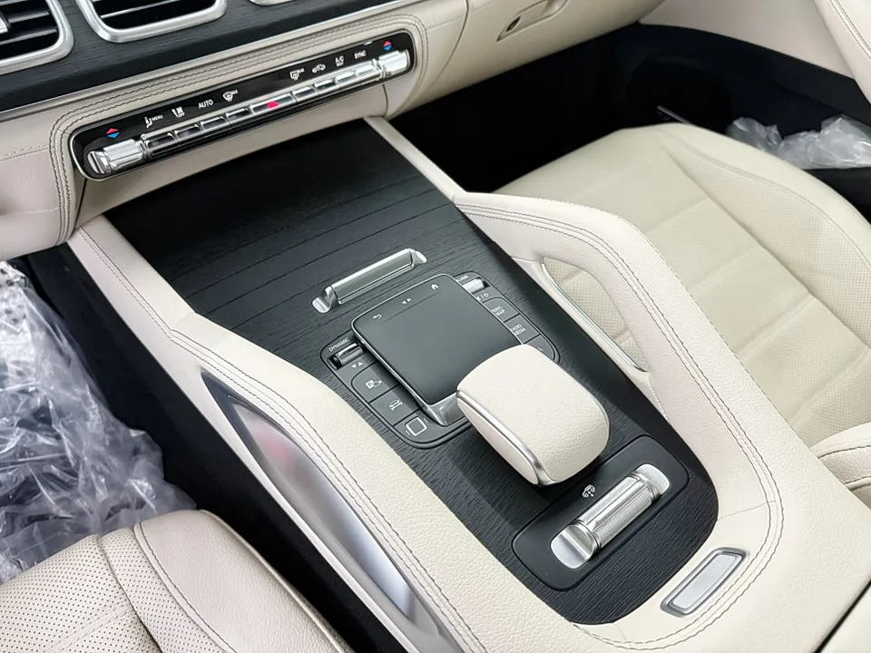 Mercedes-Benz GLS 580のカーラッピング事例｜費用目安・仕上がり 施工写真 4-1