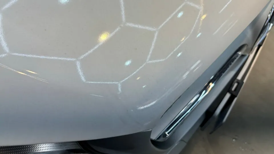 Mercedes-Benz GLCのカーラッピング事例 施工写真 2