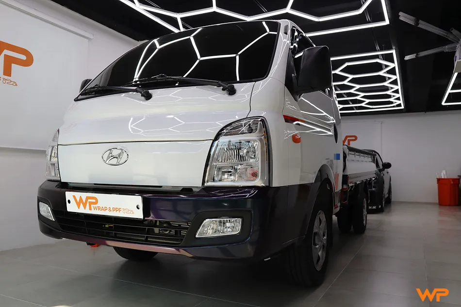 Hyundai Porter vinyl wrap - Hyundai Porter Vinyl Wrap Review: Stylish Two-Tone Upgrade photo 2