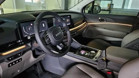 Kia Carnival ambient lighting - Kia Carnival Ambient Lighting Review: Cost & Results photo 4