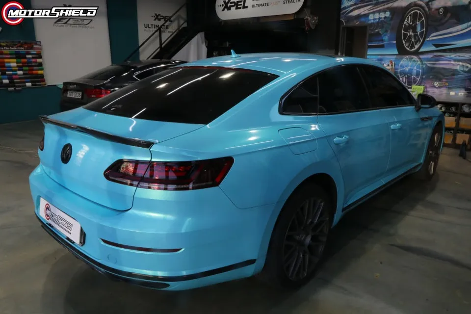 Volkswagen Arteonのカーラッピング事例|3Mサテンダークグレー 施工写真 3-1