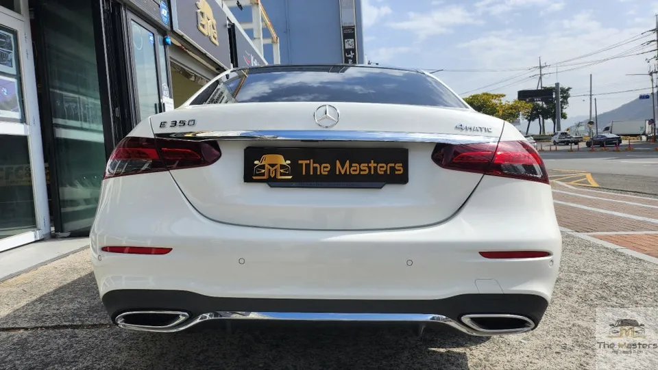 Mercedes-Benz E-Class W213 new car package - Mercedes-Benz E-Class W213 New Car Package Review photo 3
