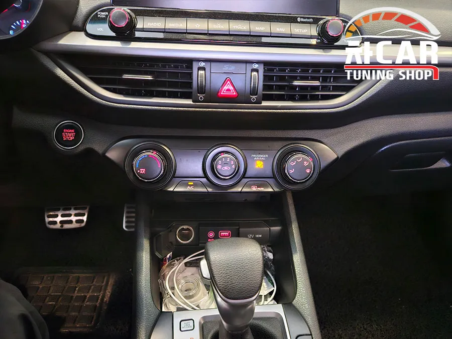 Kia K3 Ambient Lighting Review — Enhanced Interior Mood photo 2