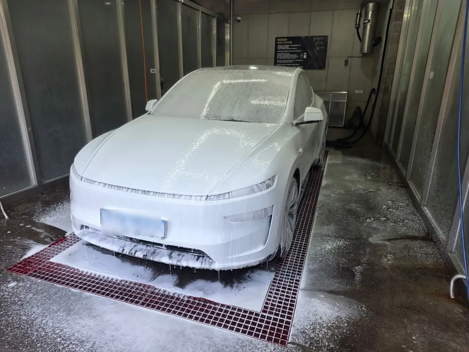 Tesla Model Y PPF施工事例｜費用目安と仕上がり 施工写真 3-2