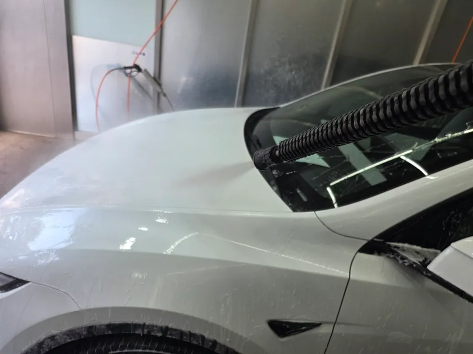 Tesla Model Y PPF施工事例｜費用目安と仕上がり 施工写真 2-3