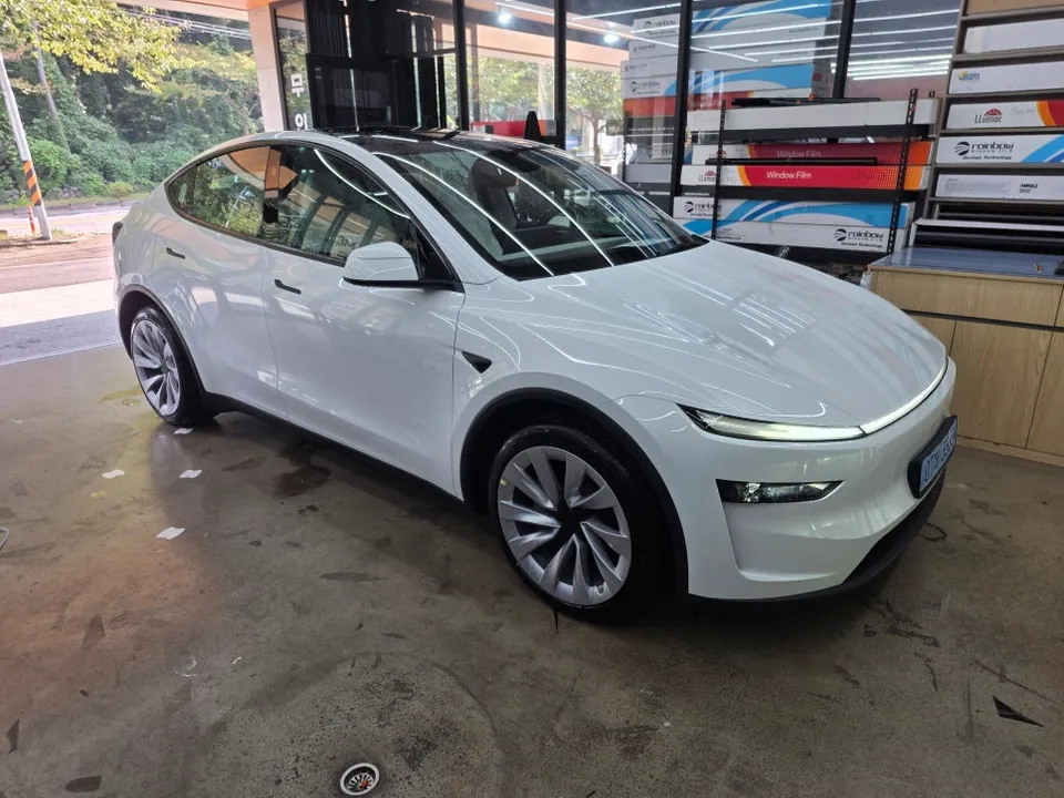 Tesla Model Y PPF施工事例｜費用目安と仕上がり 施工写真 3-3