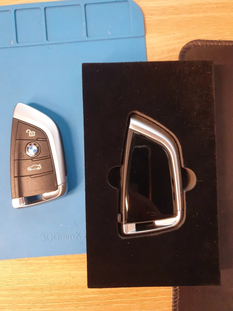 BMW X6 oem options - BMW X6 Display Key Upgrade Review photo 4