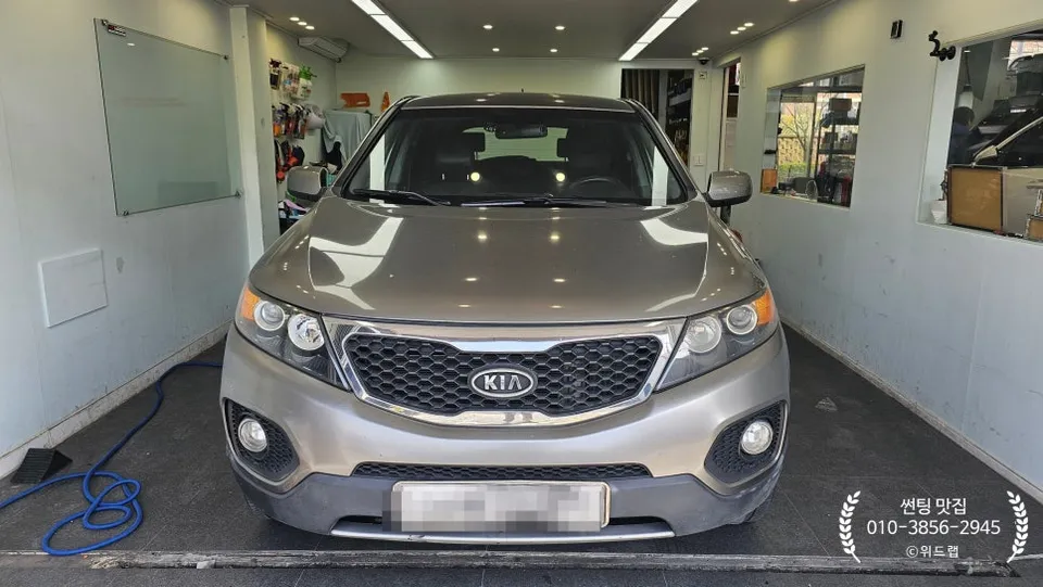 Kia Sorento window tinting installation result