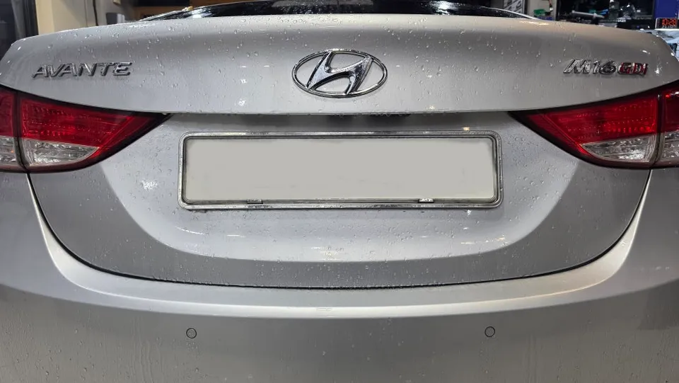 Hyundai Elantra MDのドラレコ取付事例|費用目安・仕上がり 施工写真 2-1