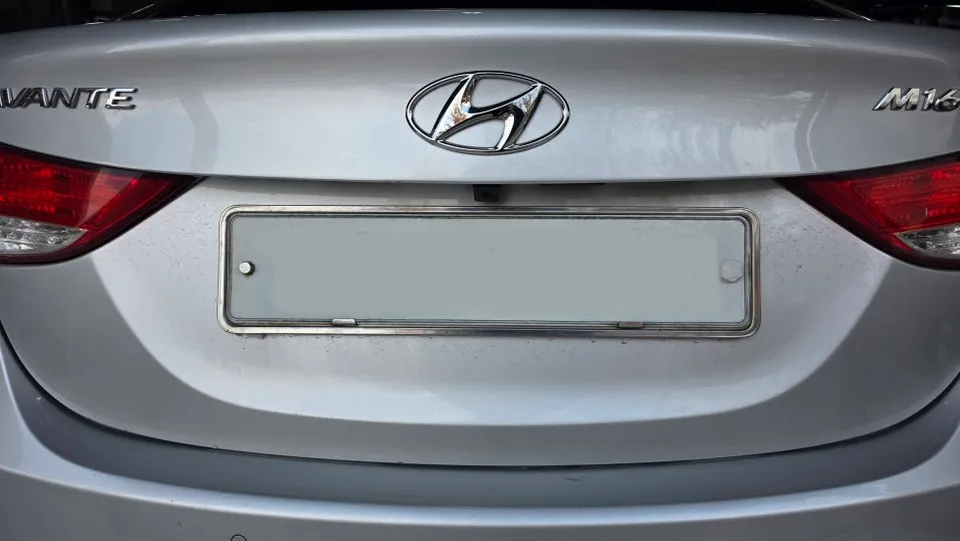 Hyundai Elantra MDのドラレコ取付事例|費用目安・仕上がり 施工写真 3-2