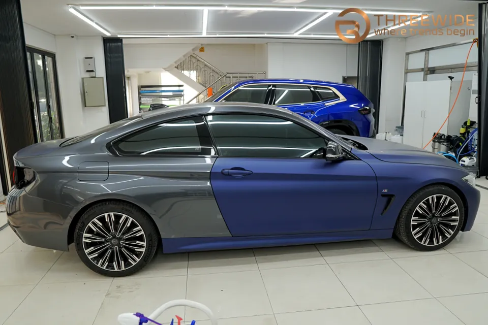 BMW 4 Seriesのカーラッピング事例｜グロスダークブルーメタリック 施工写真 3-2