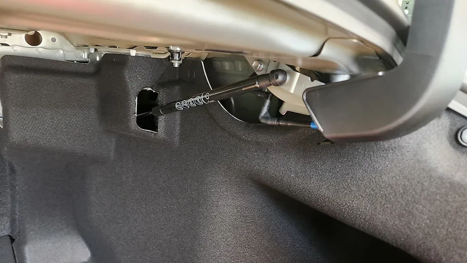 Toyota Camry oem options - Toyota Camry OEM Options Retrofit Review photo 3