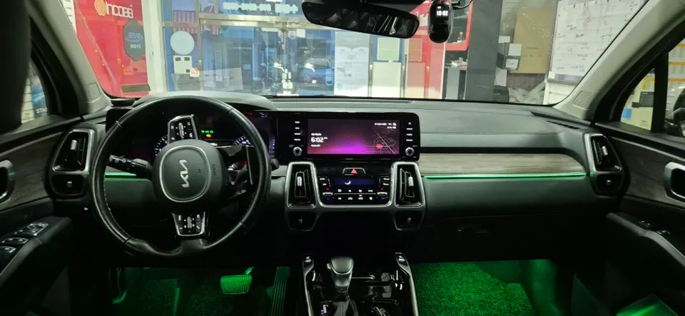 Kia Sorento ambient lighting - Kia Sorento Ambient Lighting Review — Enhanced Interior Ambiance photo 4