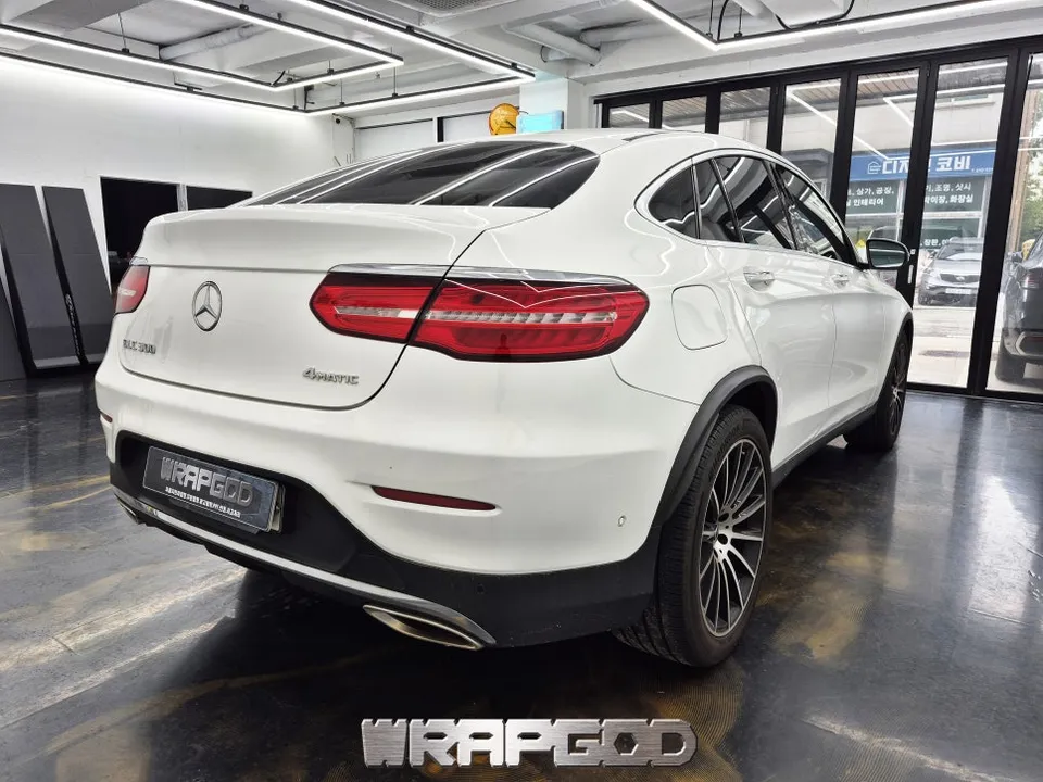 Mercedes-Benz GLCのカーラッピング事例|費用目安・仕上がり 施工写真 3-2